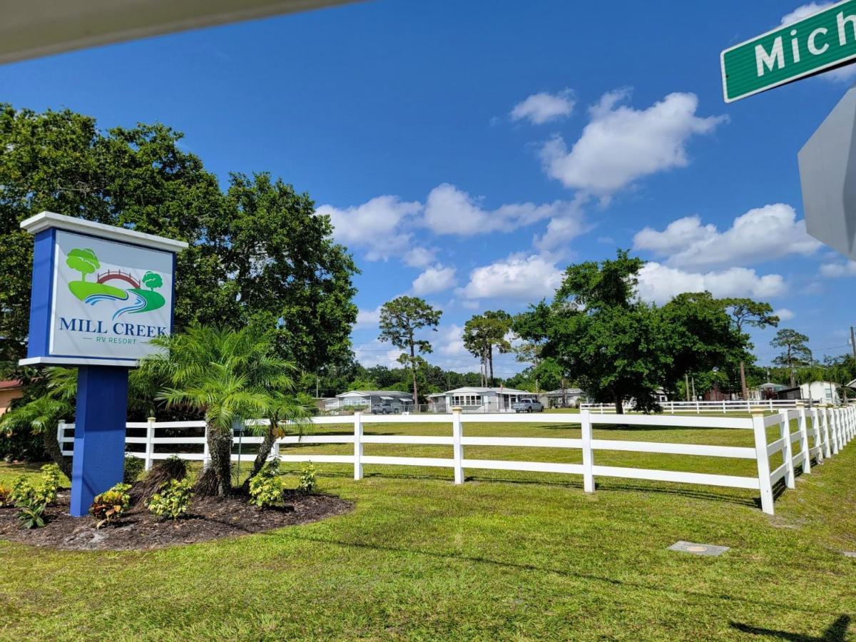 Cozy Tiny Home Near Disney World & Orlando Parks! Kissimmee Ngoại thất bức ảnh